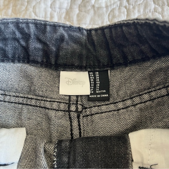 Disney Black Mickey Mouse Distressed Denim Jean Shorts Size 28 - Picture 5 of 8